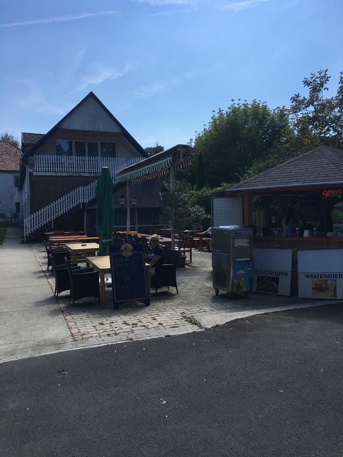 Piccolo Panzio Balatonfenyves Exterior foto